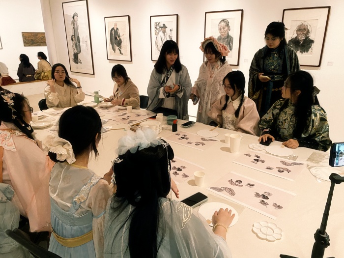 1741583546562395.jpg IMG_5293.JPG